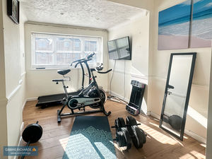 Sitting/Bedroom 5- click for photo gallery